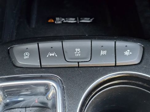 Certified 2022 Chevrolet TrailBlazer ACTIV w/ Technology Package FWD image 24
