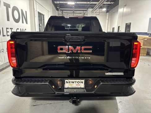 New 2026 GMC Sierra 1500 Elevation image 30