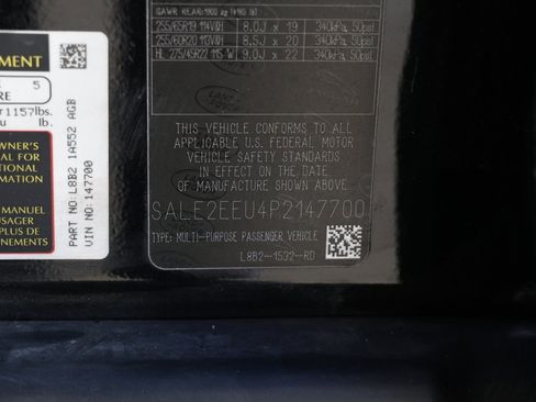 Used 2023 Land Rover Defender 110 X-Dynamic SE image 34