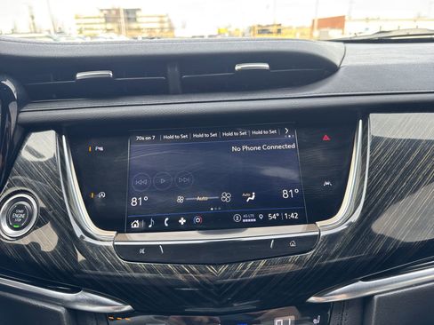 Certified 2022 Cadillac XT6 Premium Luxury image 16