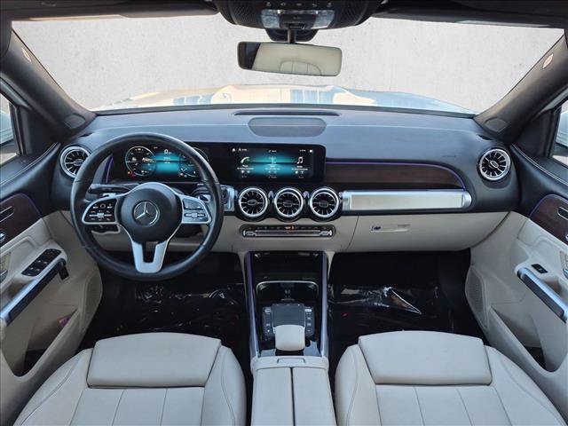 Used 2022 Mercedes-Benz GLB 250 4MATIC image 16