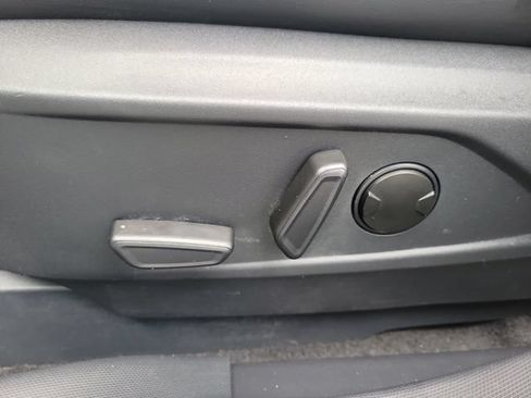 Used 2024 Ford Mustang Mach-E Premium RWD image 11