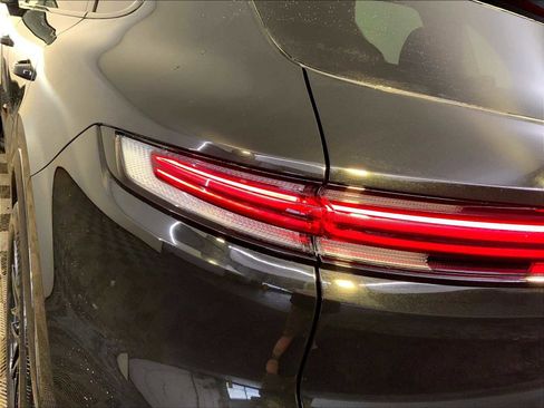 New 2026 Porsche Cayenne image 18