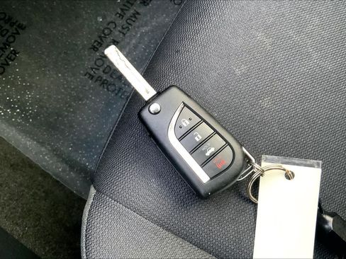 Certified 2023 Toyota Corolla LE FWD image 15