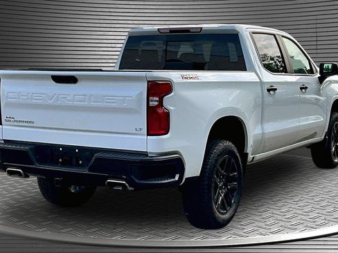 Used 2026 Chevrolet Silverado 1500 LT Trail Boss w/ Convenience Package II AWD/4WD image 6