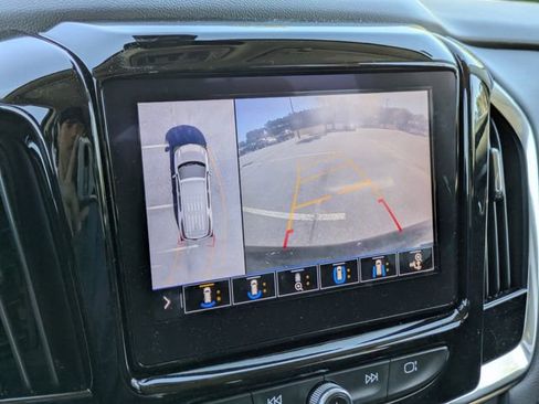 Used 2021 Chevrolet Traverse High Country image 23