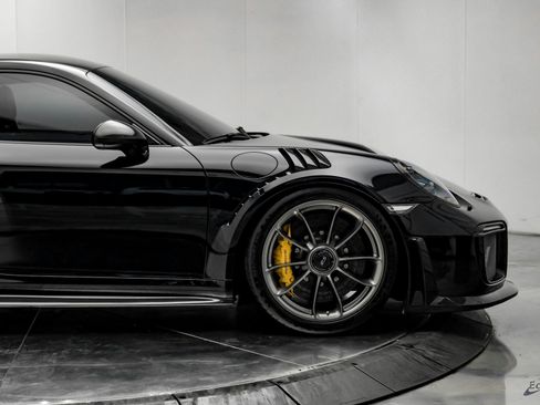 Used 2019 Porsche 911 GT2 RS w/ Weissach Package image 23