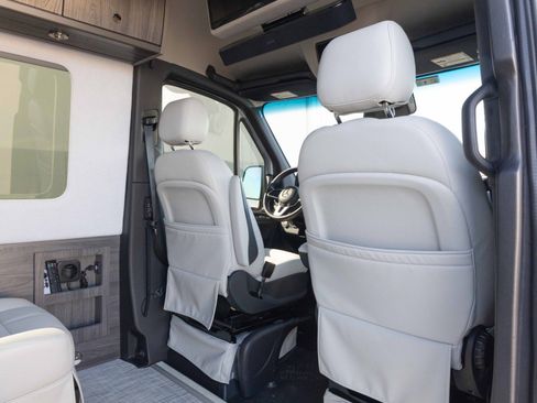 Used 2019 Mercedes-Benz Sprinter 170 image 6