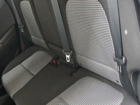 Used 2019 Hyundai Kona SEL image 5