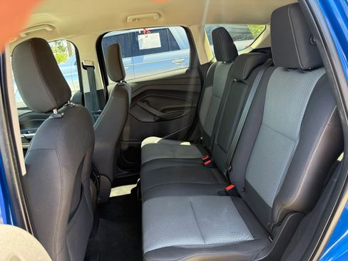 Used 2018 Ford Escape SE w/ SE Sync 3 Package image 15