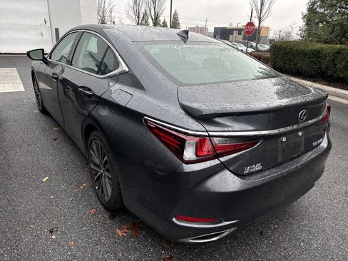 Certified 2025 Lexus ES 350 w/ Premium Package image 4