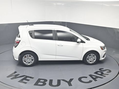 Used 2017 Chevrolet Sonic LT FWD image 33