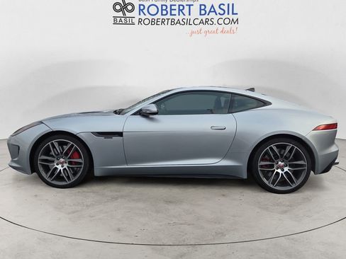 Used 2015 Jaguar F-TYPE R image 2