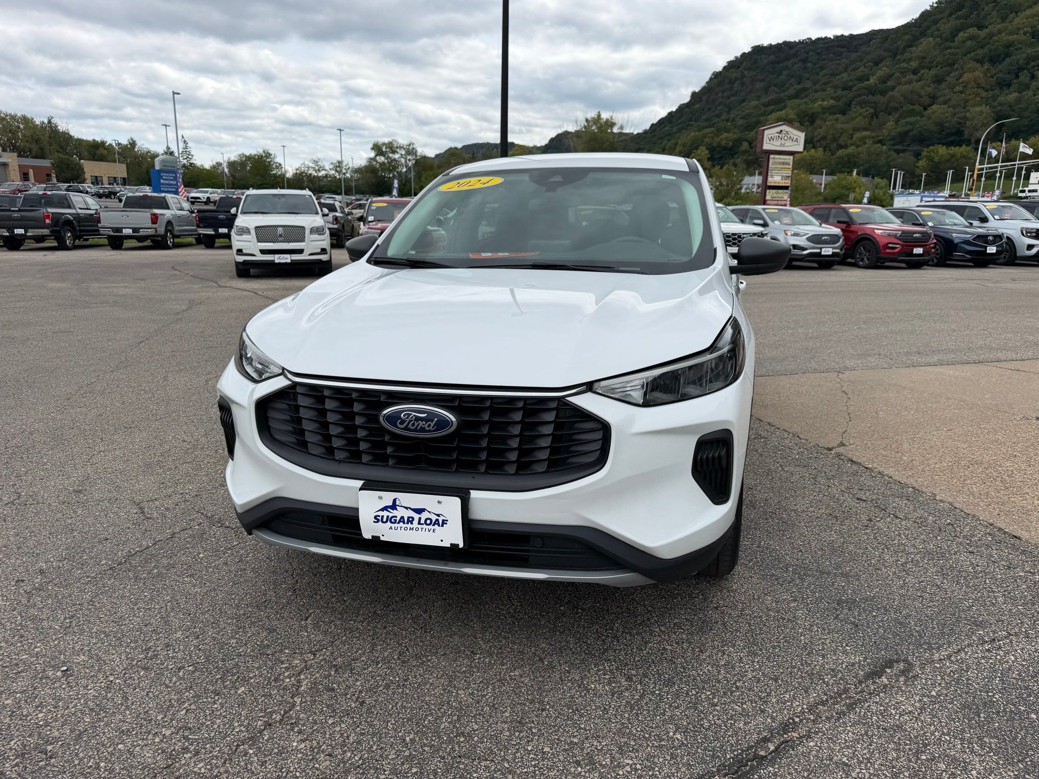 Used 2024 Ford Escape Active AWD/4WD image 2