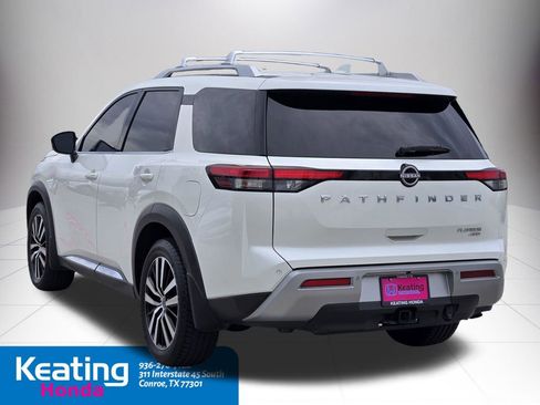 Used 2023 Nissan Pathfinder Platinum w/ Cargo Package AWD/4WD image 8