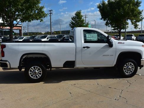 New 2026 Chevrolet Silverado 2500 W/T w/ Z71 Off-Road Package image 4