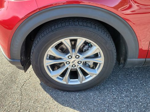 Used 2021 Ford Explorer XLT w/ Equipment Group 202A RWD image 39