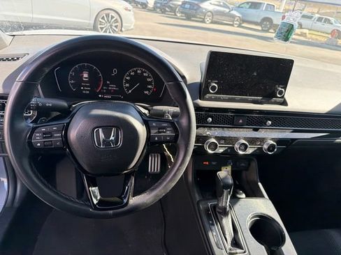 Used 2023 Honda Civic Sport image 16