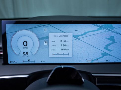 New 2026 Genesis GV70 2.5T Advanced image 24