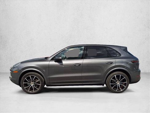 Used 2023 Porsche Cayenne AWD/4WD image 5