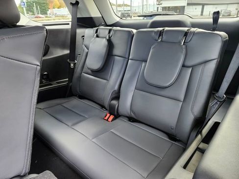 New 2026 Ford Explorer Active w/ Active Comfort Package image 17