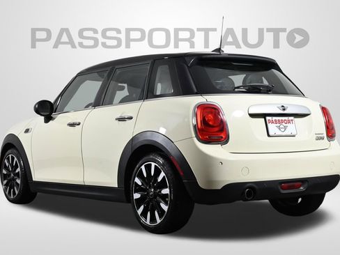 Used 2015 MINI Cooper 4-Door Hardtop FWD image 5