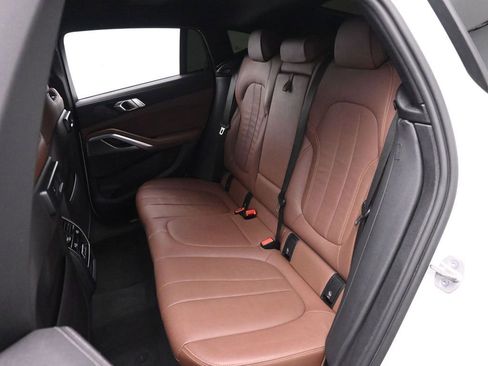 Used 2022 BMW X6 xDrive40i w/ M Sport Package image 16