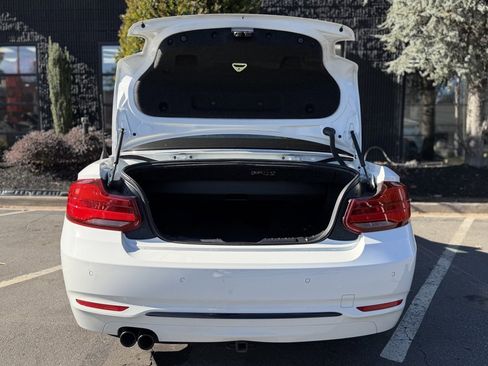 Used 2019 BMW 230i Convertible w/ Convenience Package image 17