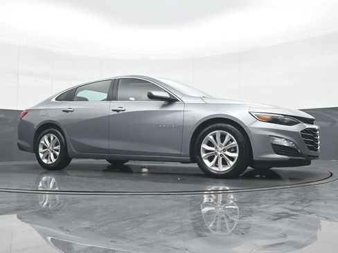 Used 2023 Chevrolet Malibu LT FWD image 32
