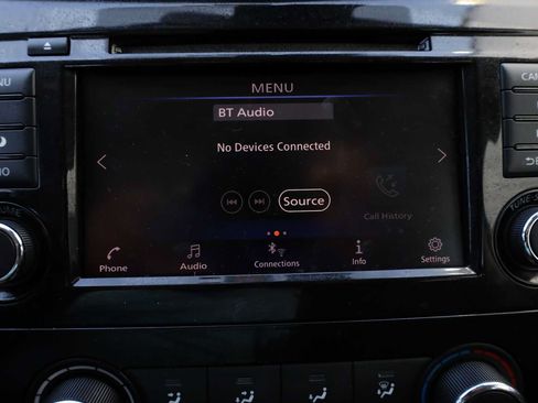 Used 2019 Nissan Rogue S AWD/4WD image 28