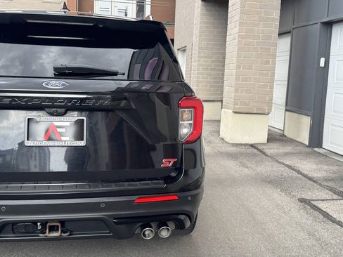 Used 2020 Ford Explorer ST w/ Premium Technology Package AWD/4WD image 6