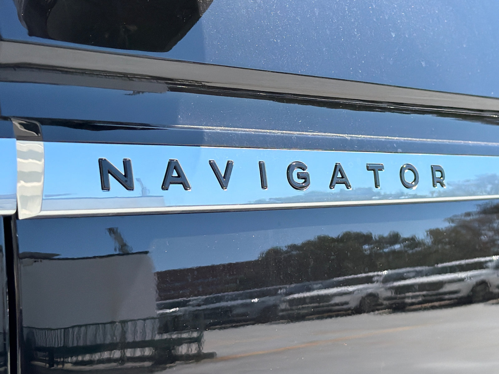 New 2027 Lincoln Navigator L Premier AWD/4WD image 15