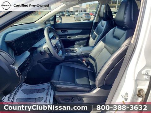 Certified 2025 Nissan Murano SL AWD/4WD image 11