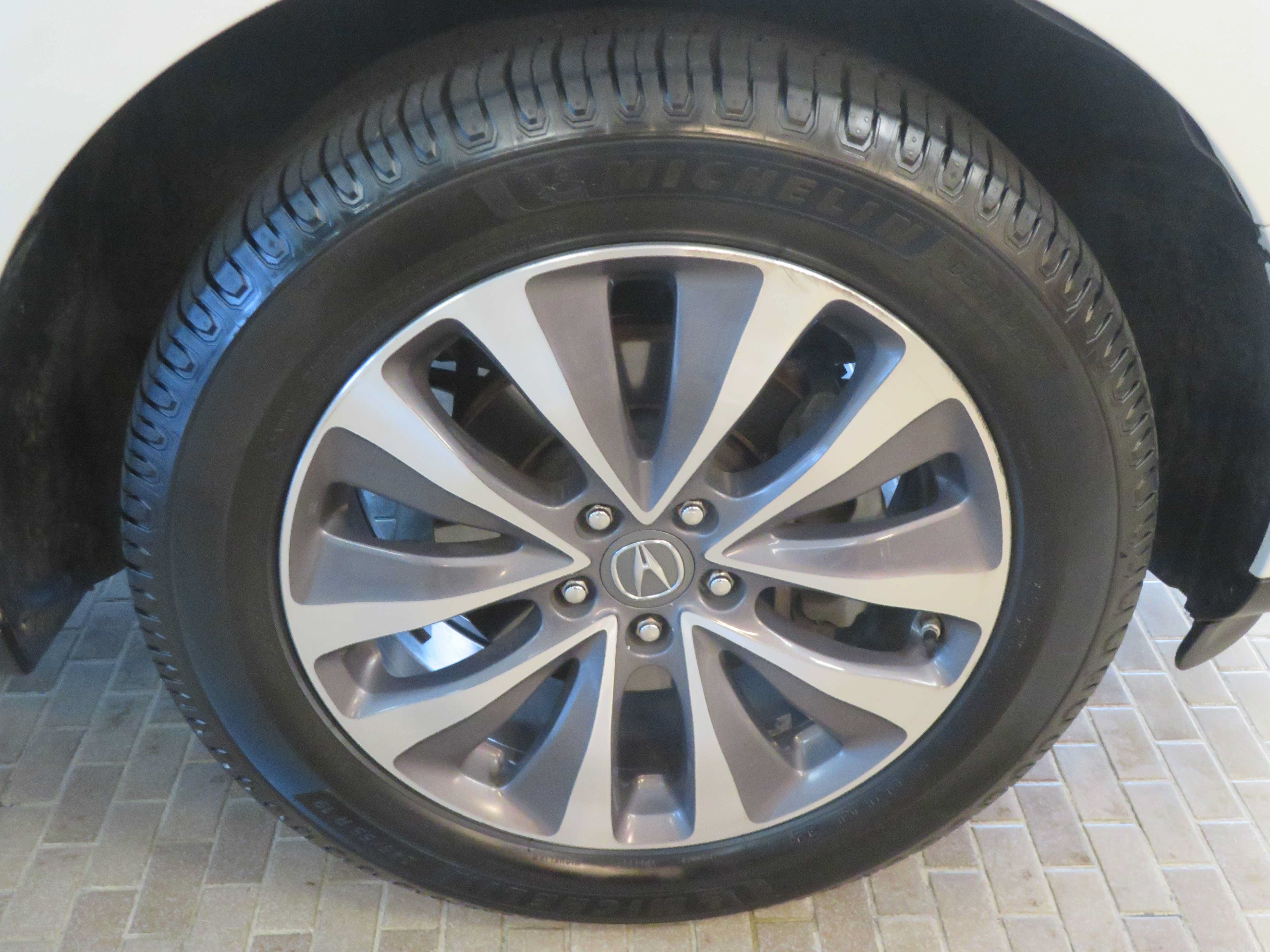 Used 2016 Acura MDX w/ Technology Package AWD/4WD image 10
