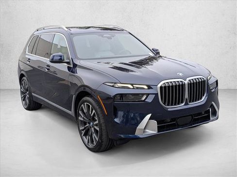 Used 2026 BMW X7 xDrive40i w/ Premium Package AWD/4WD image 6