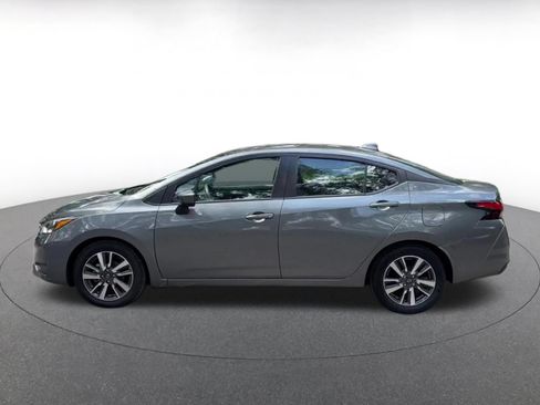 Used 2025 Nissan Versa SV FWD image 9