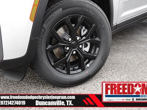 New 2026 Jeep Grand Cherokee Altitude RWD image 9