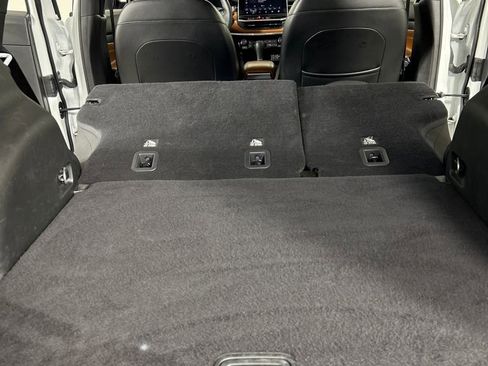 Used 2024 Jeep Compass Limited image 22