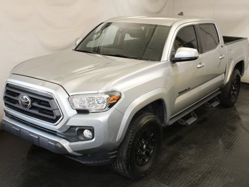 Used 2022 Toyota Tacoma SR5 RWD image 1