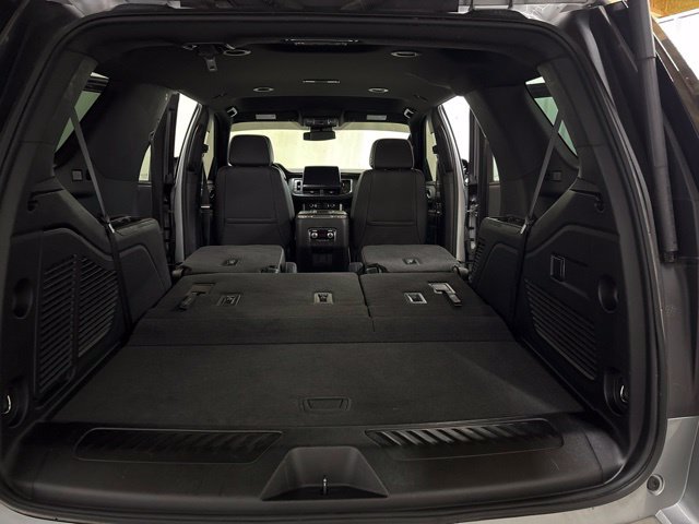 Used 2023 GMC Yukon SLT AWD/4WD image 14