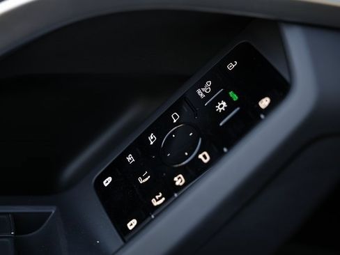 New 2025 Audi Q5 2.0T Premium Plus image 17