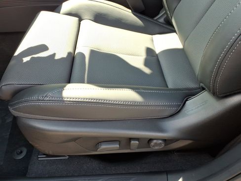 New 2026 Subaru Outback Touring AWD/4WD image 13