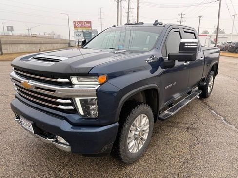 Used 2021 Chevrolet Silverado 3500 High Country w/ Z71 Off-Road Package image 3