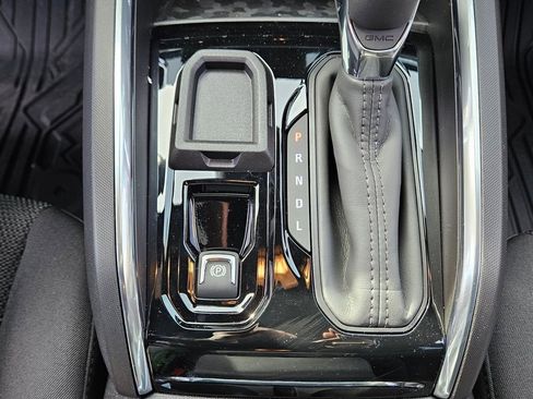 New 2026 GMC Canyon Elevation w/ Convenience Package image 18