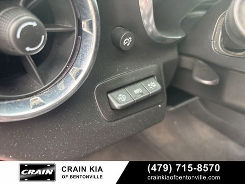 Used 2020 Chevrolet Camaro SS RWD image 19