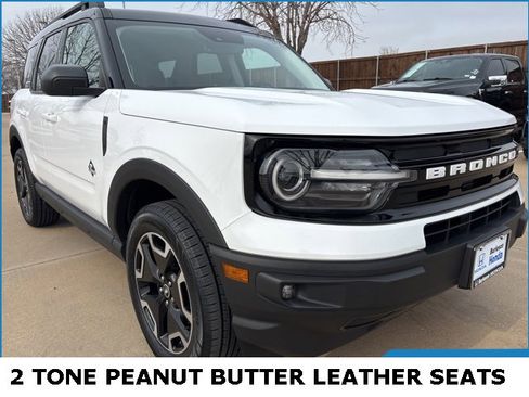 Used 2022 Ford Bronco Sport Outer Banks w/ Tech Package image 2
