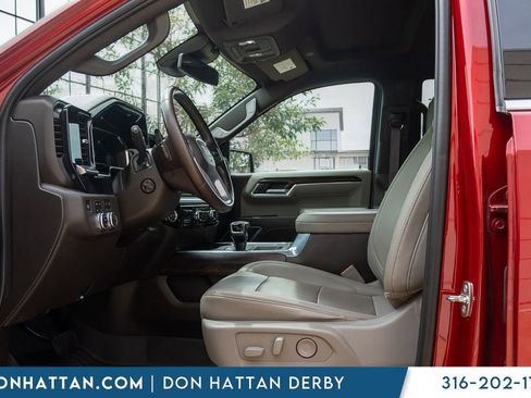 Used 2022 GMC Sierra 1500 SLT w/ SLT Premium Plus Package AWD/4WD image 3