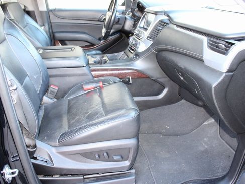 Used 2019 GMC Yukon XL SLT w/ Open Road Package image 18