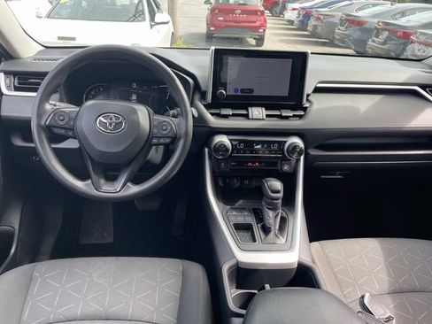Used 2024 Toyota RAV4 XLE FWD image 17