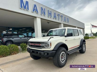 New 2026 Ford Bronco Outer Banks w/ Sasquatch Package